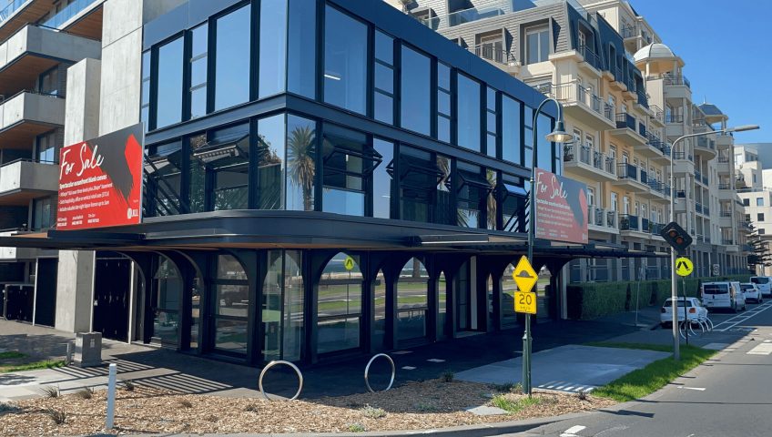 The London Hotel uplift glass windows in Port Melbourne provide insulation, noise reduction, natural light, and energy savings.